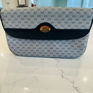 Gucci Micro GG Supreme *vintage* shoulder bag in navy